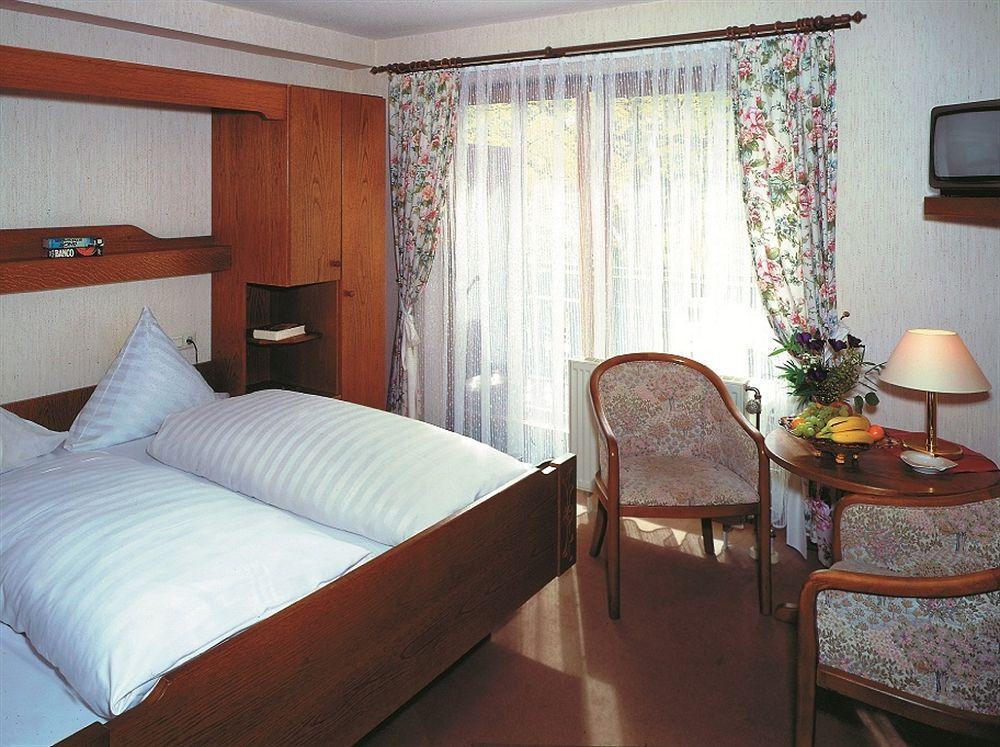 Hostel Zum Loewen Тодтмос Екстериор снимка